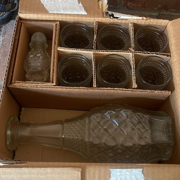 NIB Vtg Belfast 8 Piece Crystal Wine Set - Picture 5 of 9